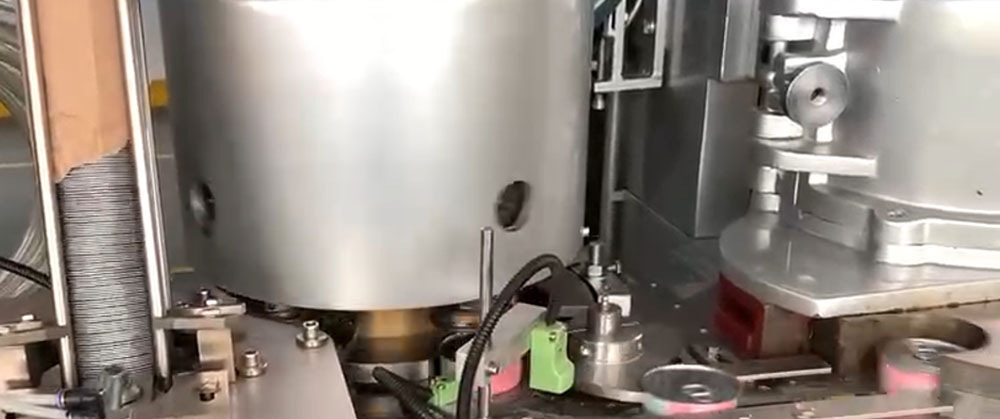 cannedluncheonmeatseamingmachine3 Filling Machine Manufacturer